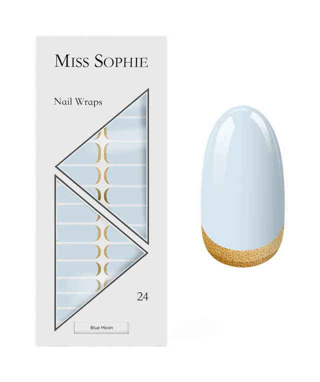 miss-sophie-s-blue-moon-nagelfolien-in-himmelblau-mit-goldenen-metallic-akzenten image 1