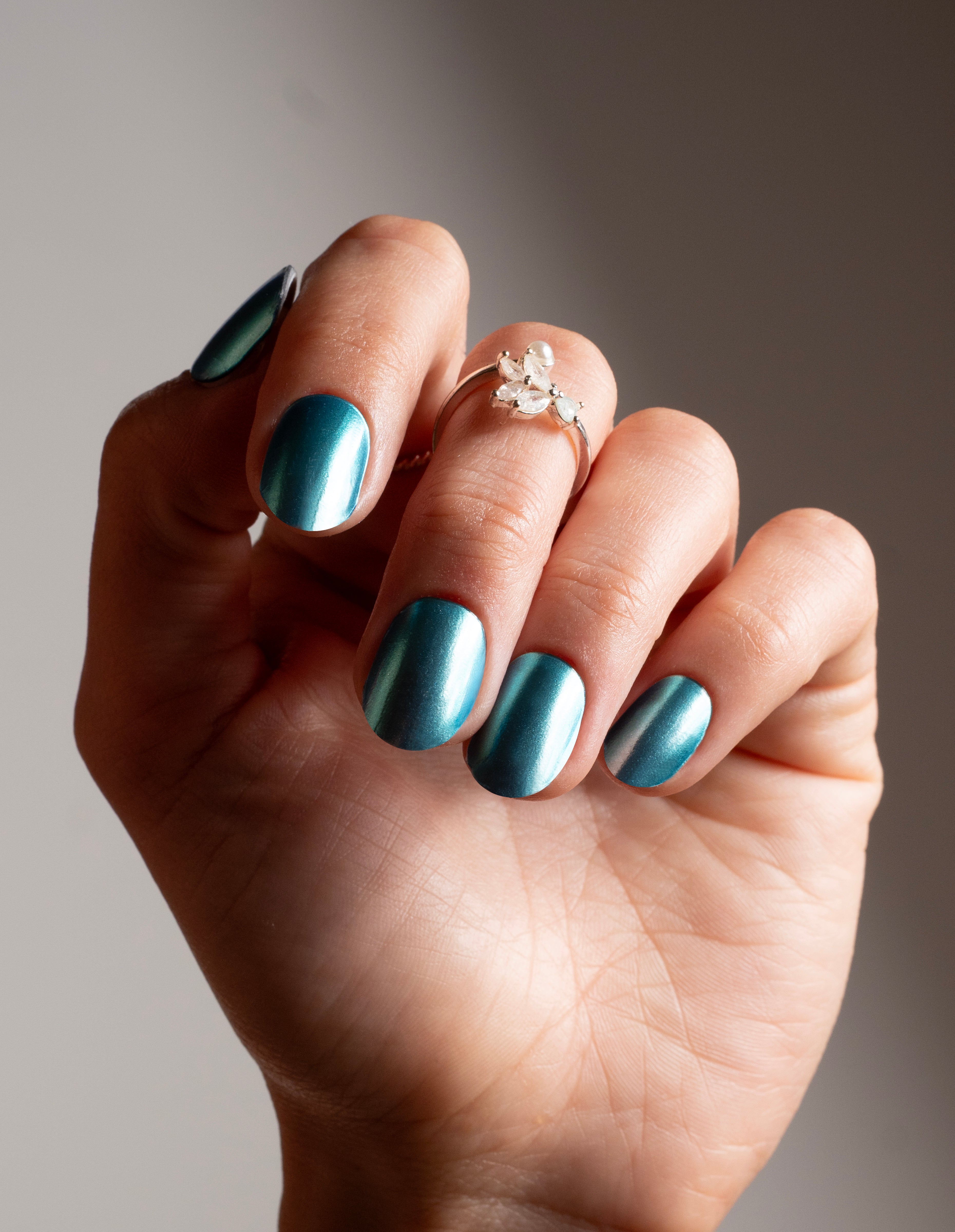 miss-sophie-s-ocean-chrome-uv-uv-gel-nagelfolien-limitierter-chrom-effekt-in-t-r image 2