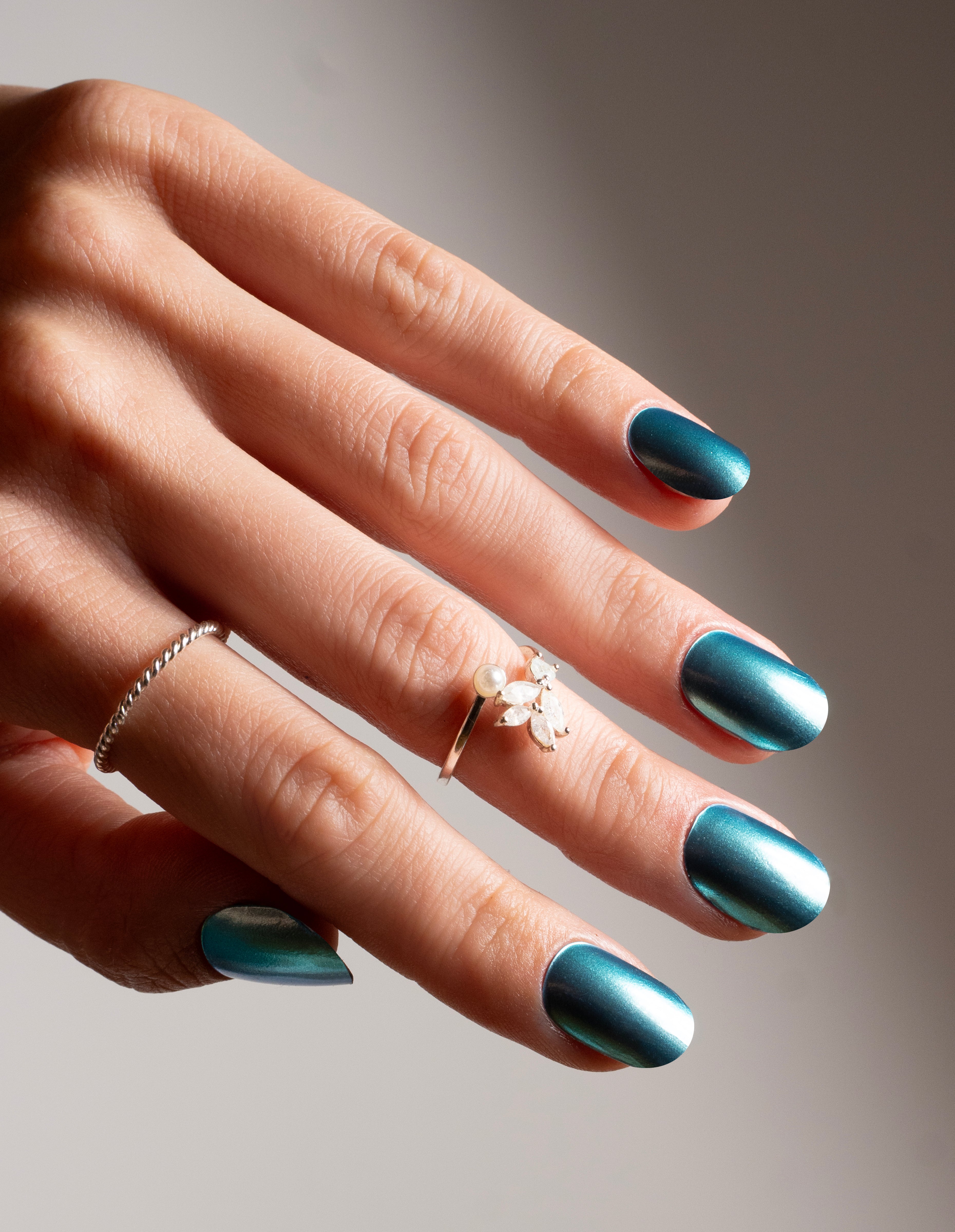 miss-sophie-s-ocean-chrome-uv-uv-gel-nagelfolien-limitierter-chrom-effekt-in-t-r image 3
