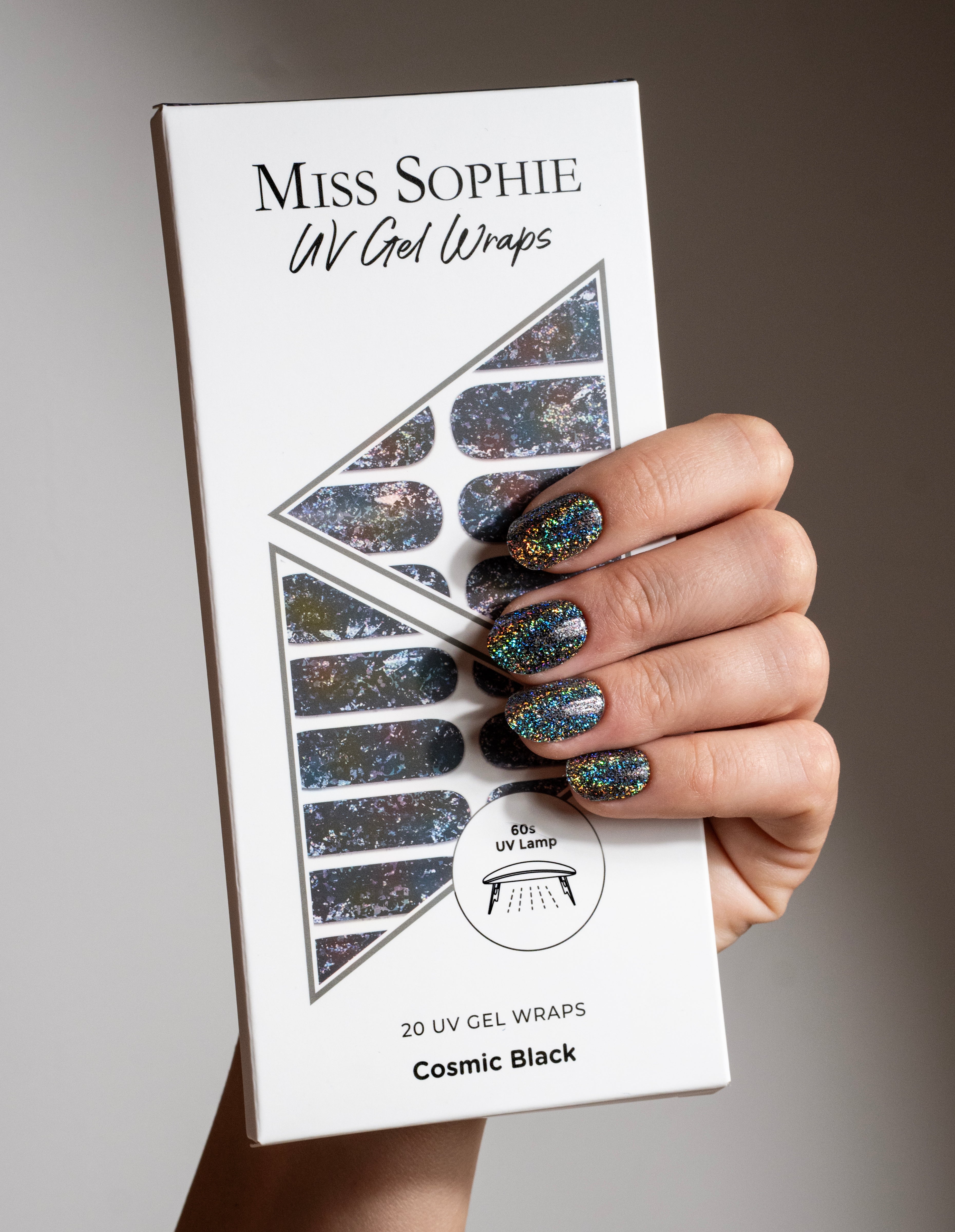 miss-sophie-s-cosmic-black-uv-limitierte-uv-gel-nagelfolien-mit-schimmerndem-reg image 5