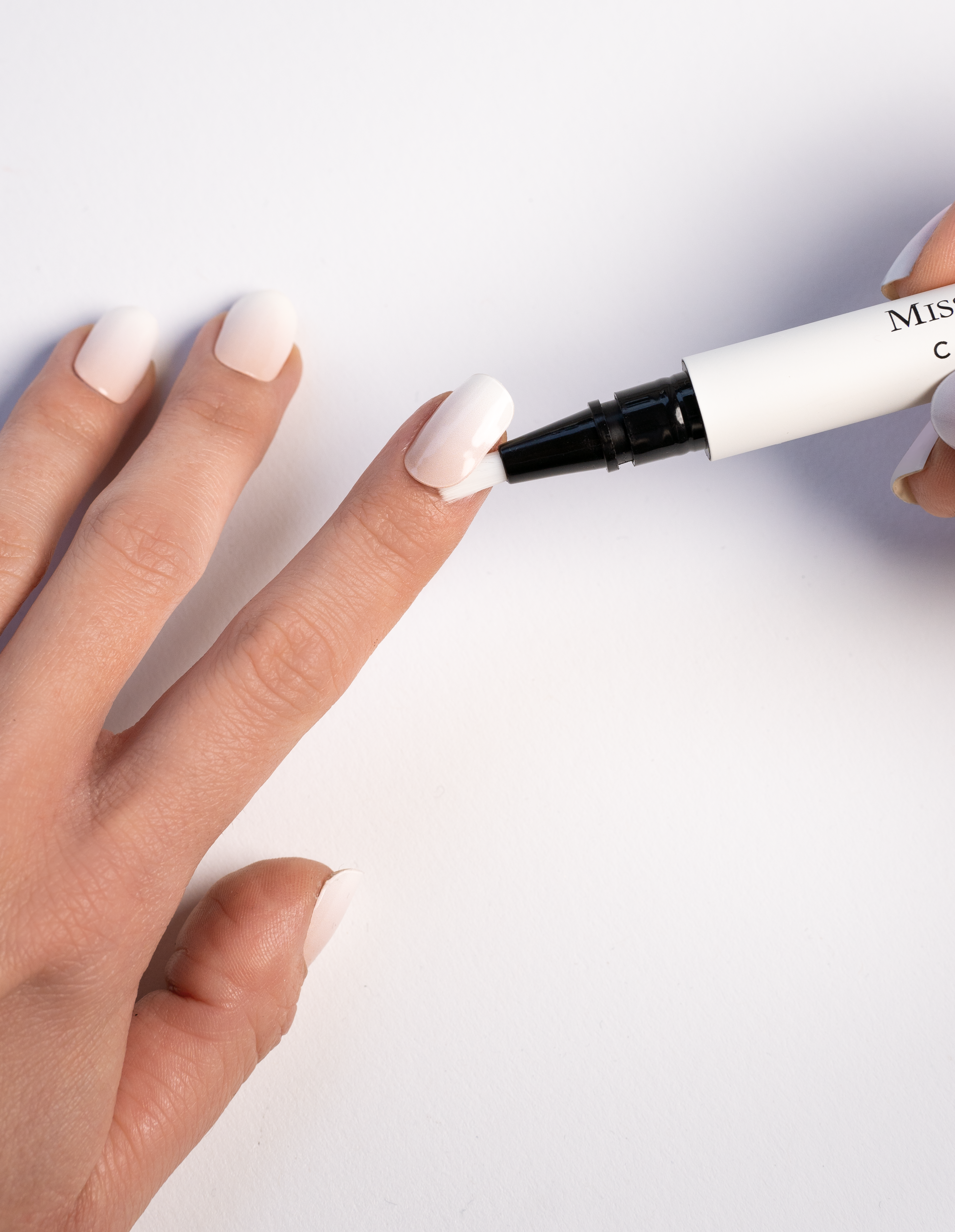 miss-sophie-s-care-pen-nagelpflege-stift-mit-pflanzen-len-und-vitaminen-mango-ko image 5