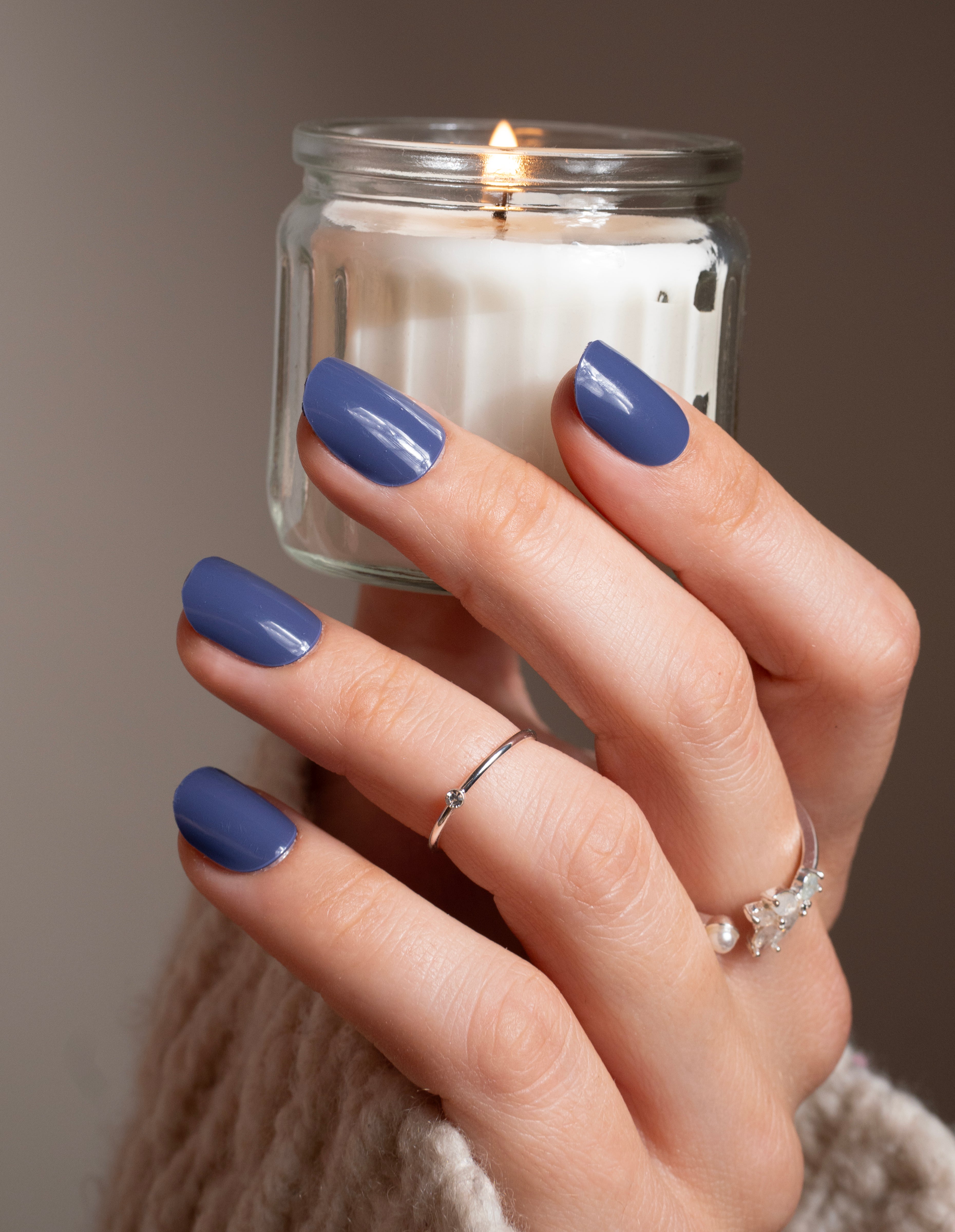 miss-sophie-s-atlantis-nagelfolien-in-tiefem-dunkelblau-autumn-eclipse-kollektio image 2