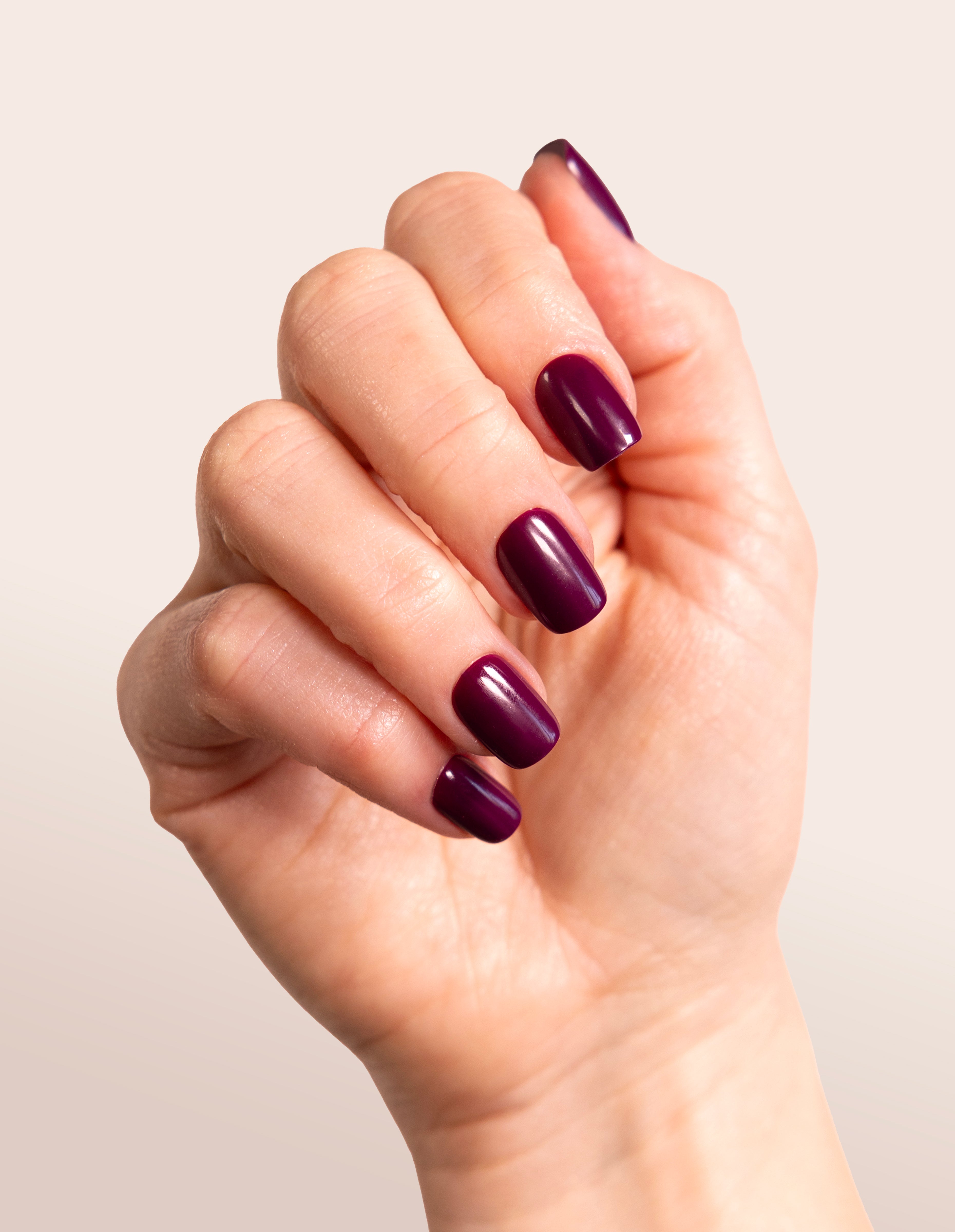 miss-sophie-s-berry-press-on-n-gel-short-square-kurzquadratische-kunstn-gel-in-s image 3