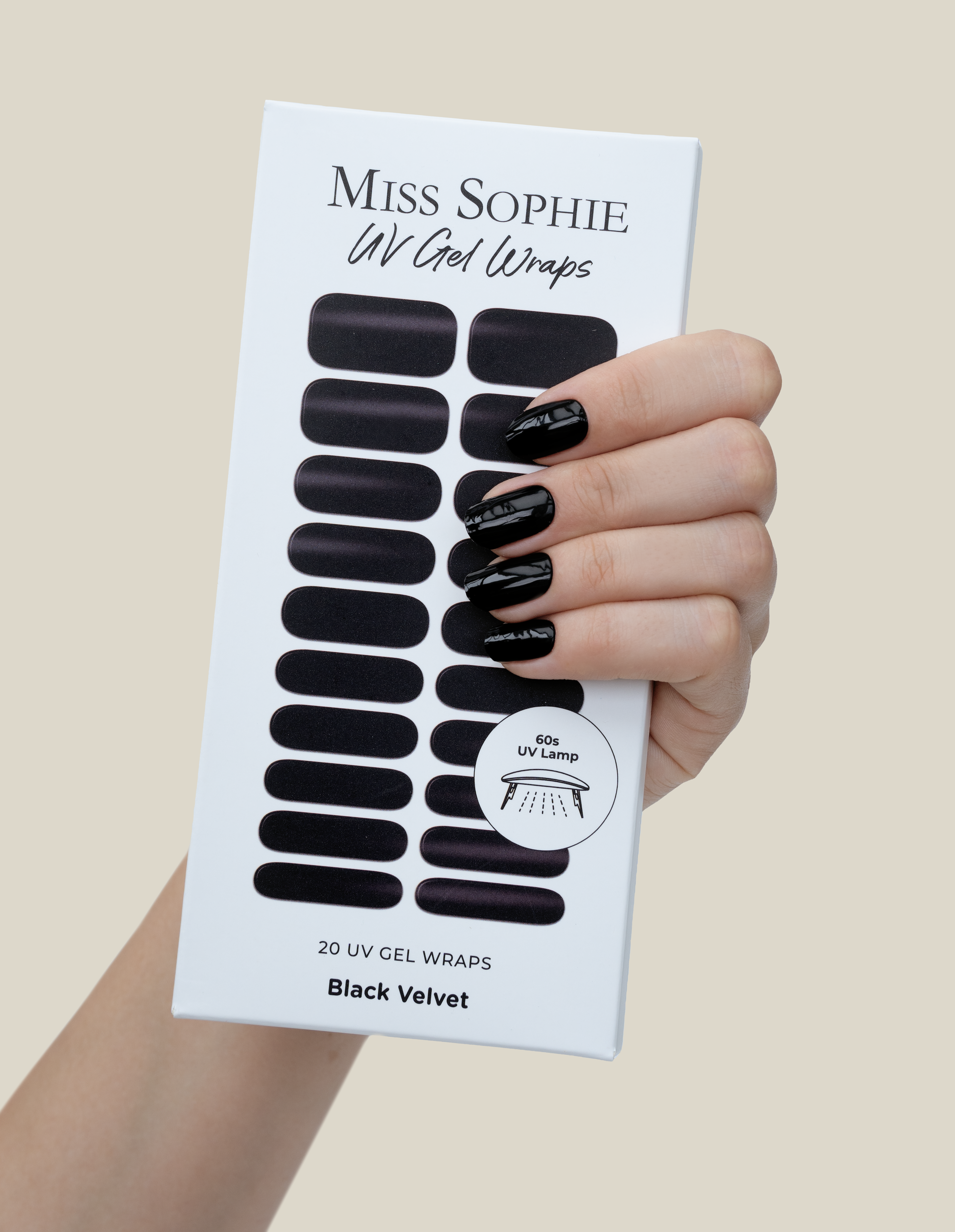 miss-sophie-s-black-velvet-uv-schwarze-uv-gel-nagelfolien-mit-elegantem-samt-fin image 4