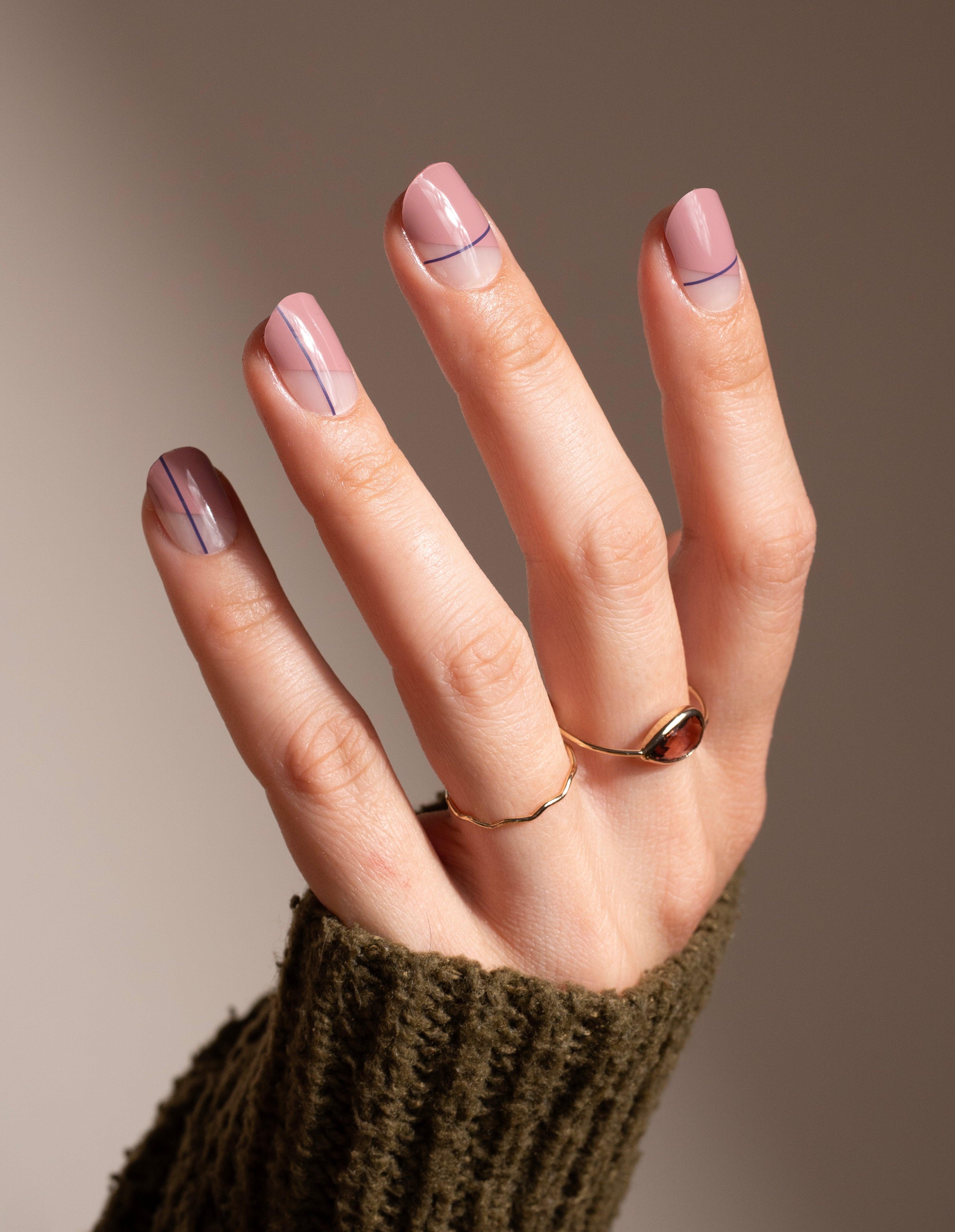 miss-sophie-s-blush-couture-nagelfolien-transparentes-herbst-design-in-warmen-ma image 3