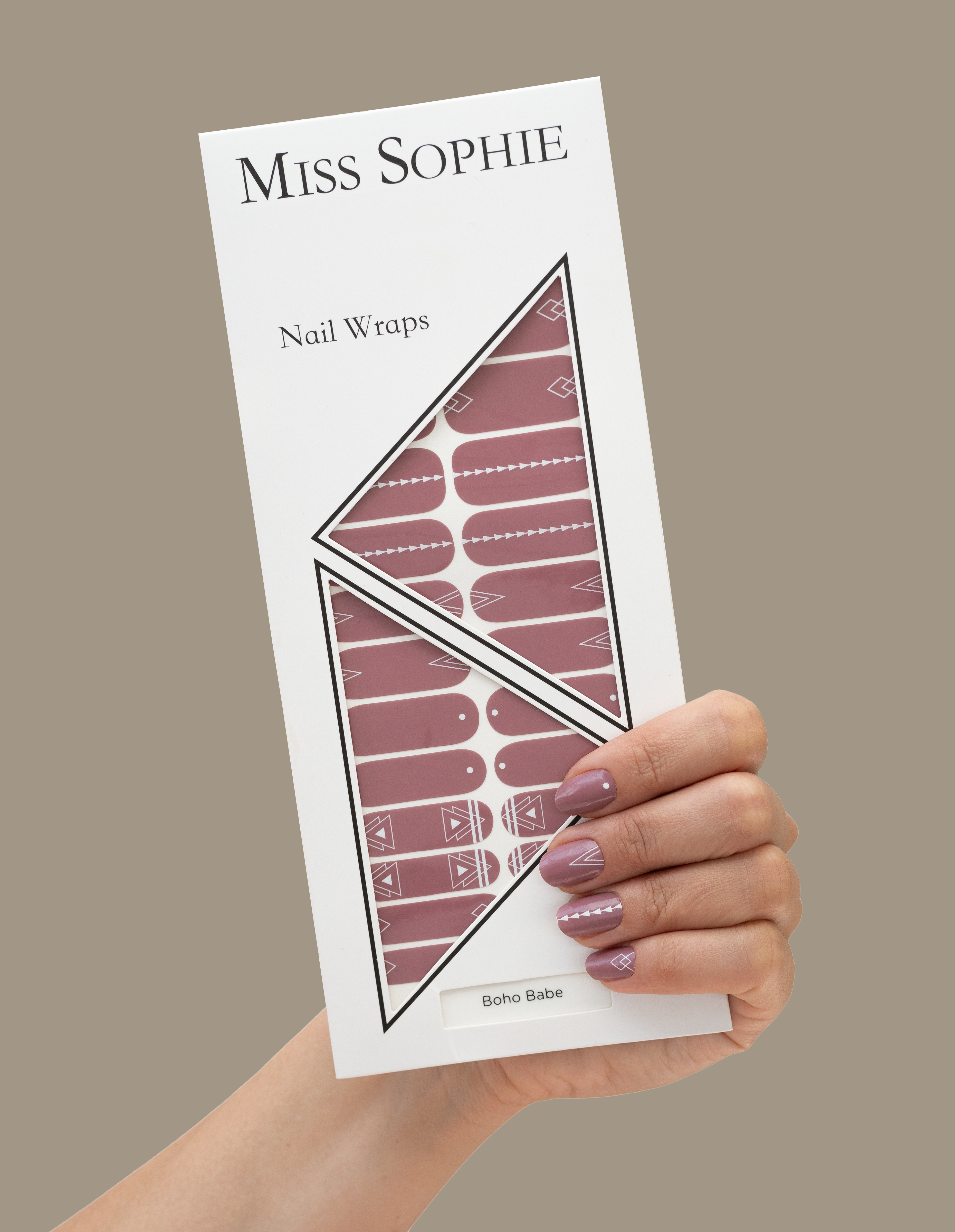 miss-sophie-s-boho-babe-uv-gel-nagelfolien-warmes-rose-mit-boho-details-uv-geh-r image 4