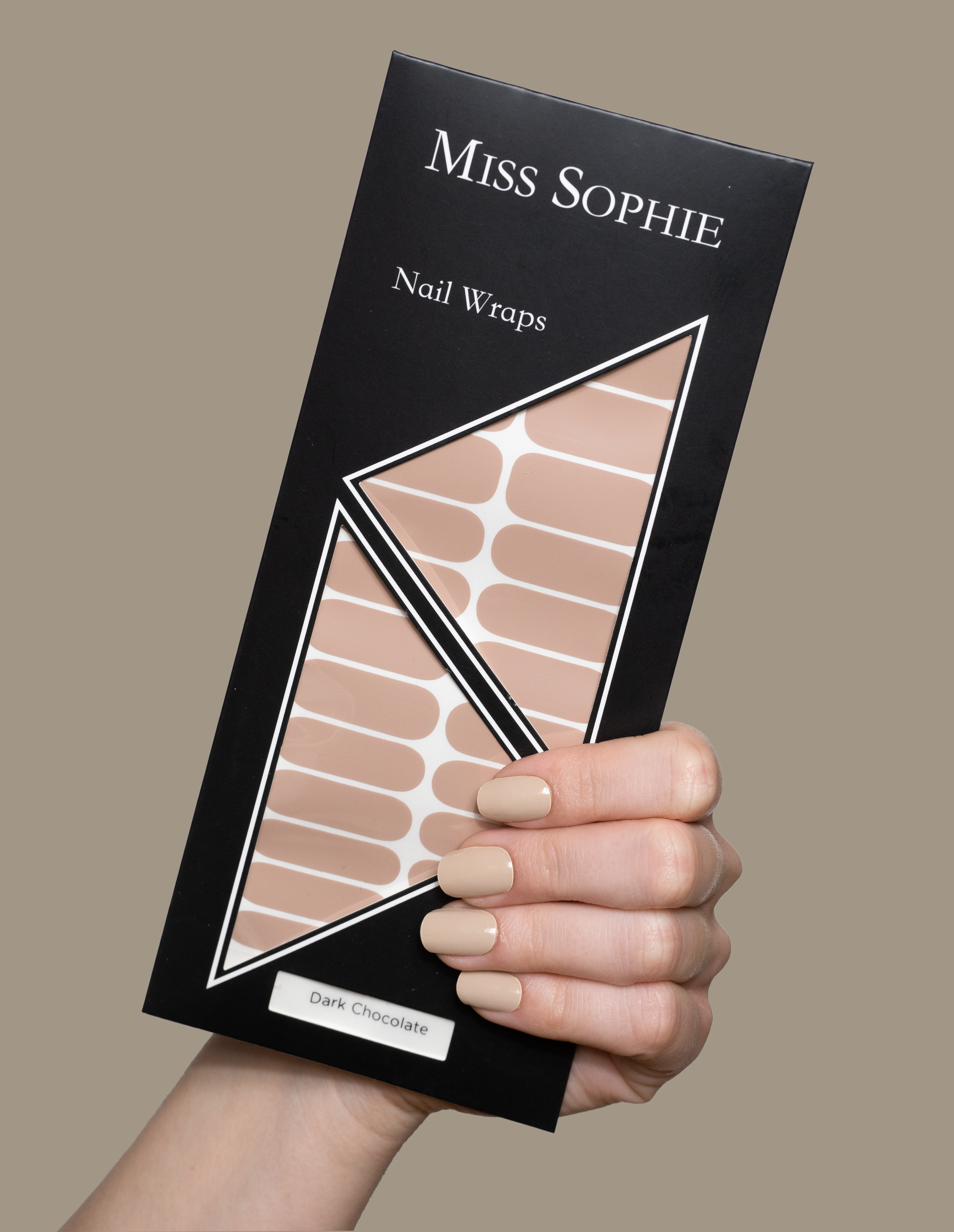 miss-sophie-s-dark-chocolate-nagelfolien-soft-touch-collection-tiefes-matt-braun image 5
