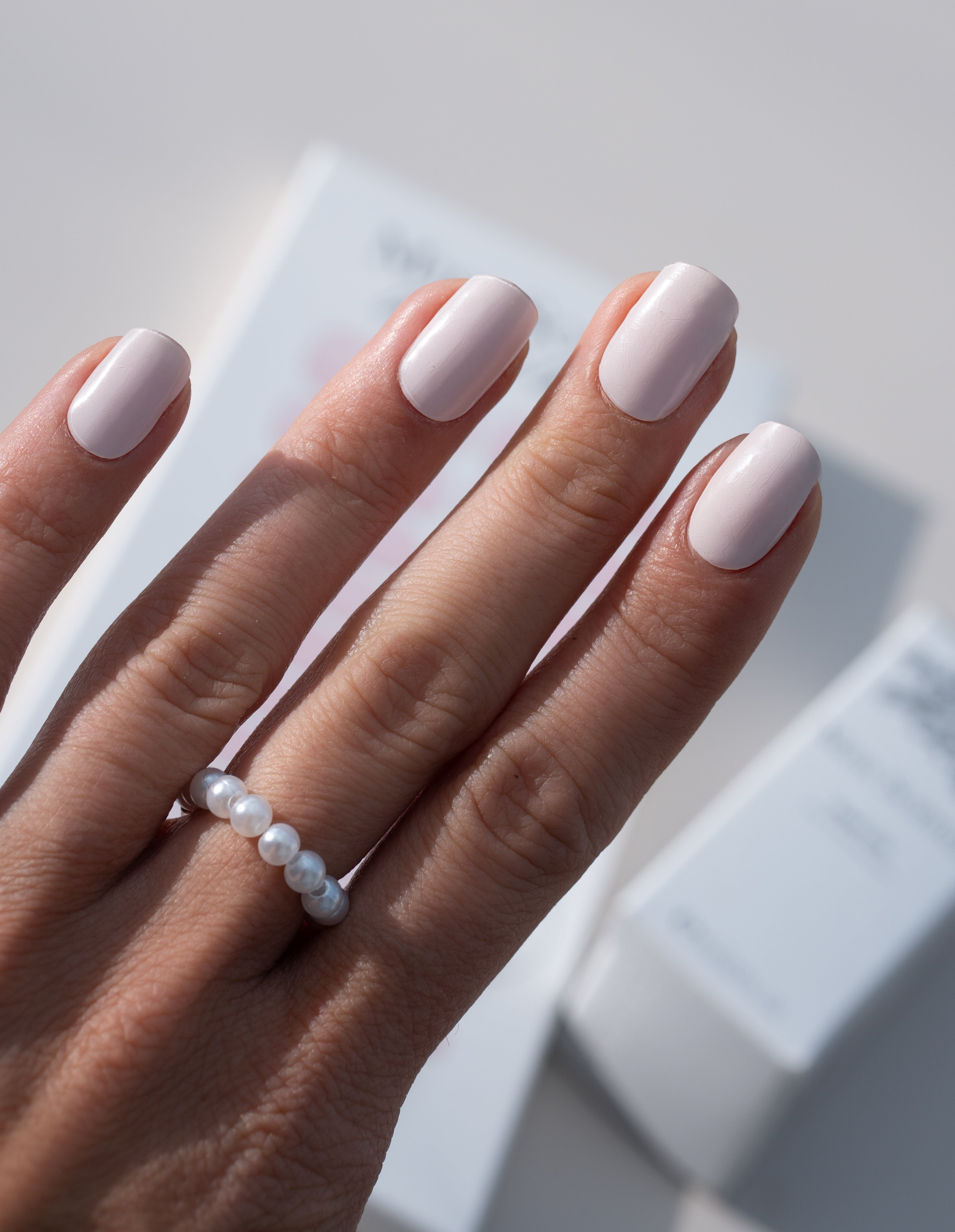 miss-sophie-s-ever-nude-uv-nagelfolien-ros-nude-minimalistisch image 3