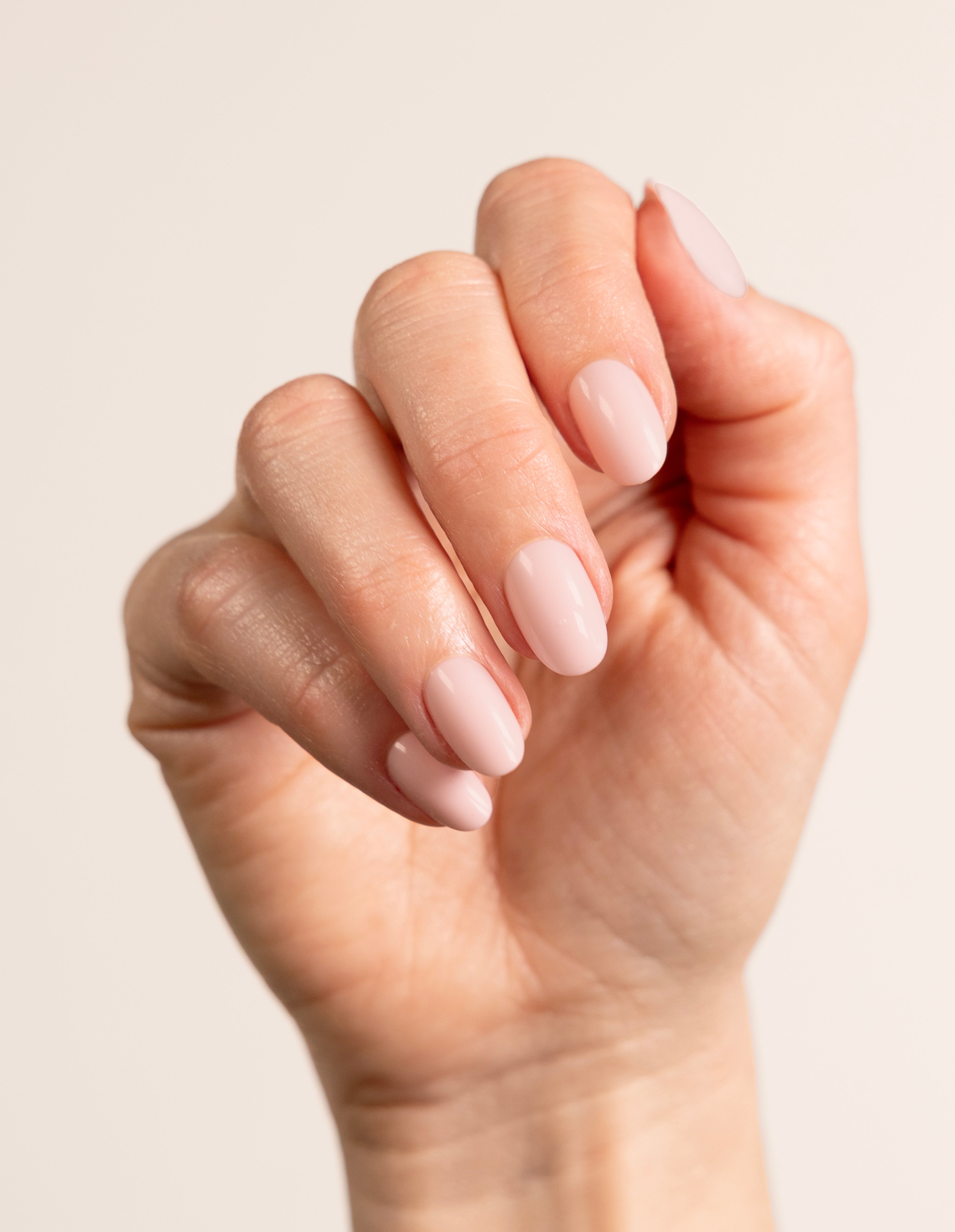miss-sophie-s-ever-nude-press-on-nails-kurze-runde-fertign-gel-im-klassischen-nu image 2