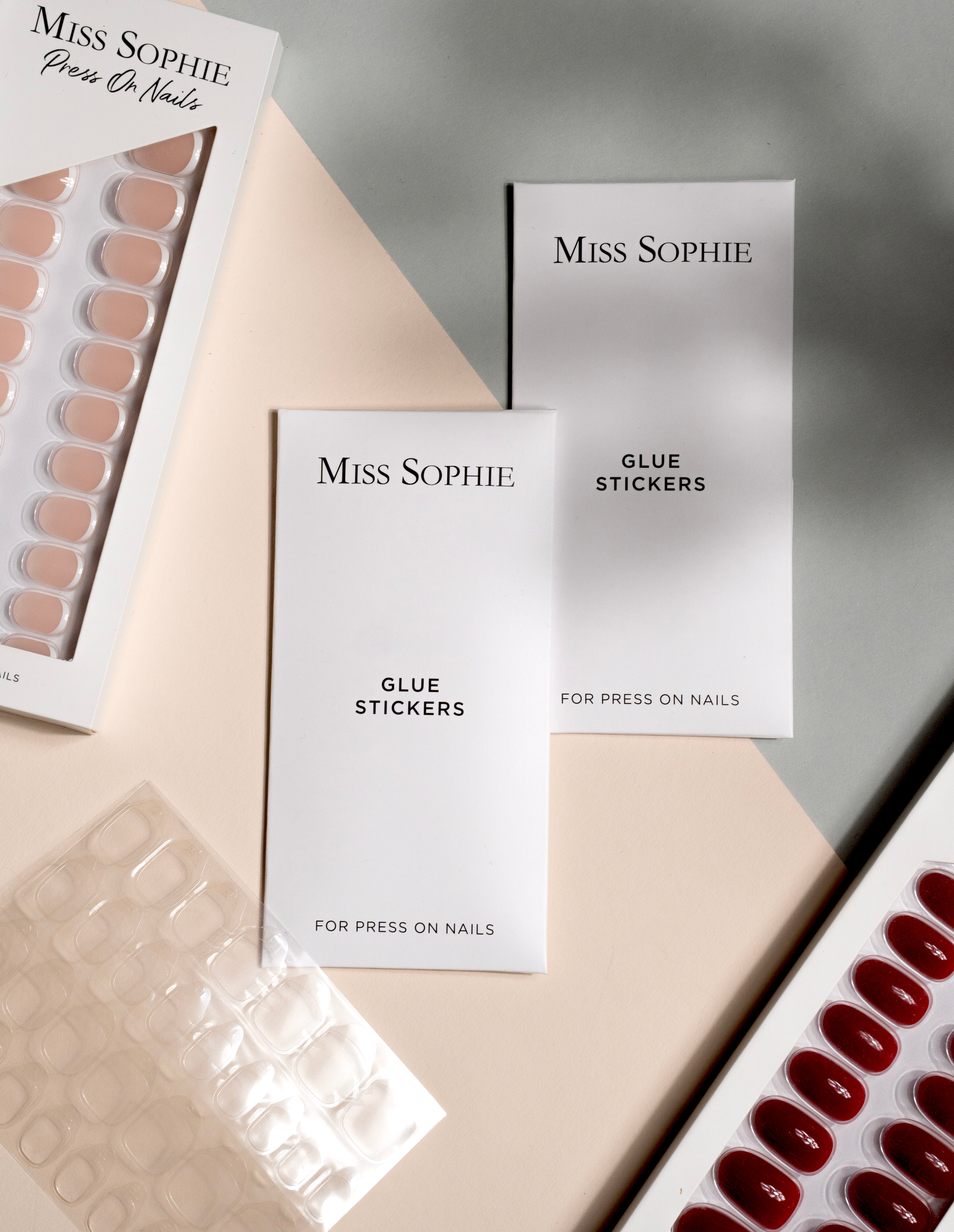 miss-sophie-s-glue-stickers-192-nagelklebesticker-in-16-gr-en-wiederverwendbare- image 5