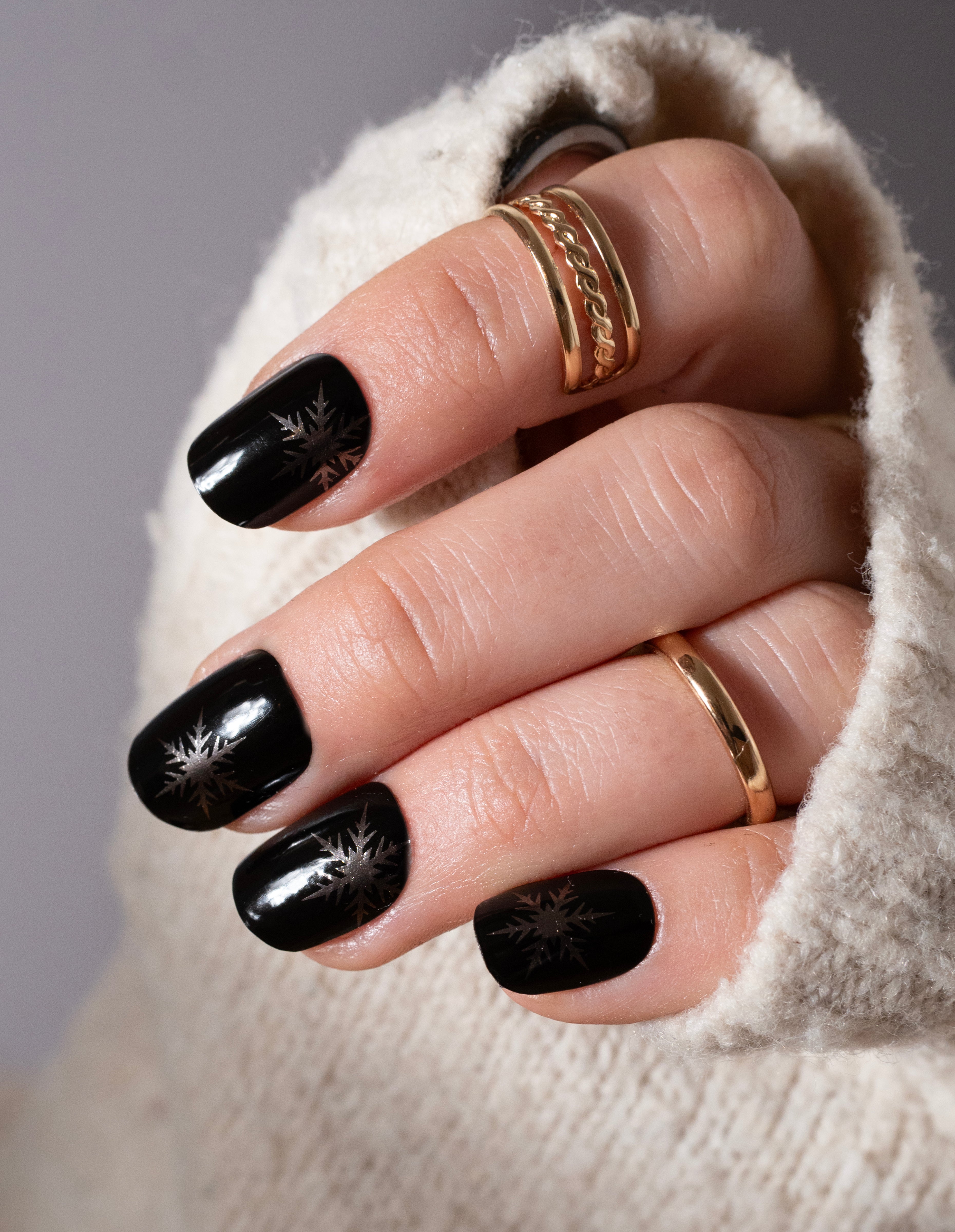 miss-sophie-s-ice-to-meet-you-nagelfolien-limited-edition-schwarz-mit-metallisch image 3