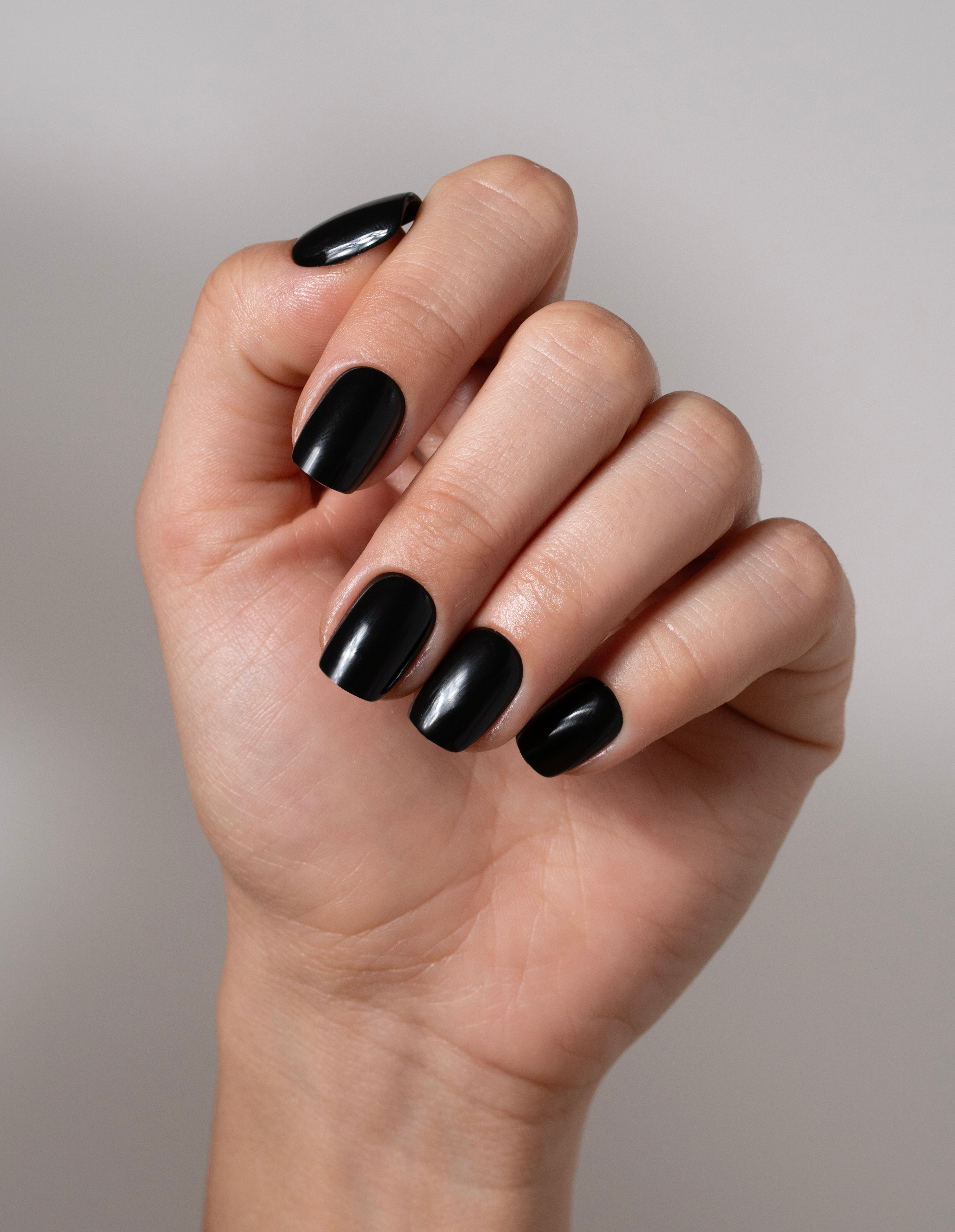 miss-sophie-s-black-velvet-press-on-nails-short-square-kurze-eckige-press-on-n-g image 2