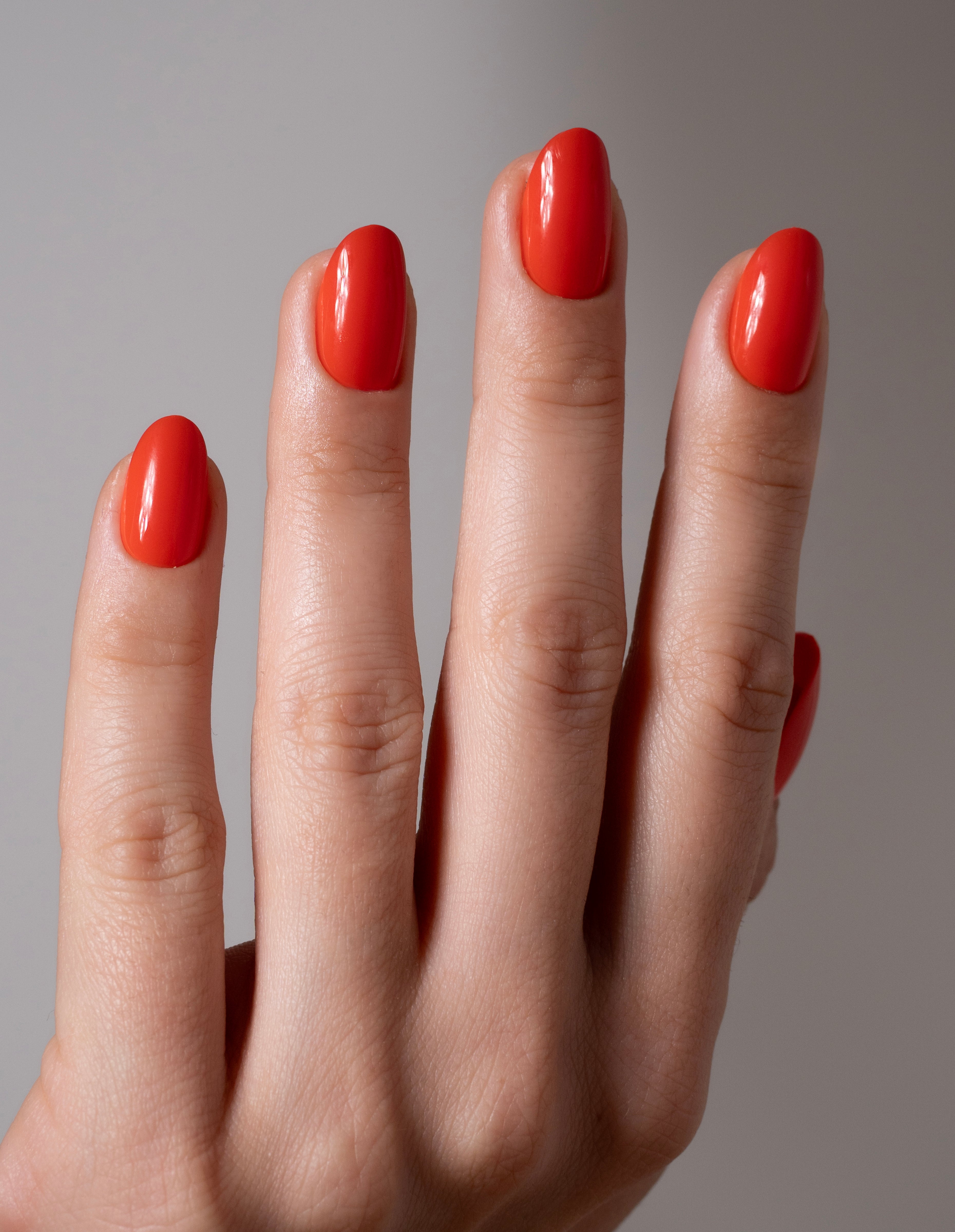 miss-sophie-s-lipstick-red-press-on-nails-kurze-runde-press-on-n-gel-in-leuchten image 3