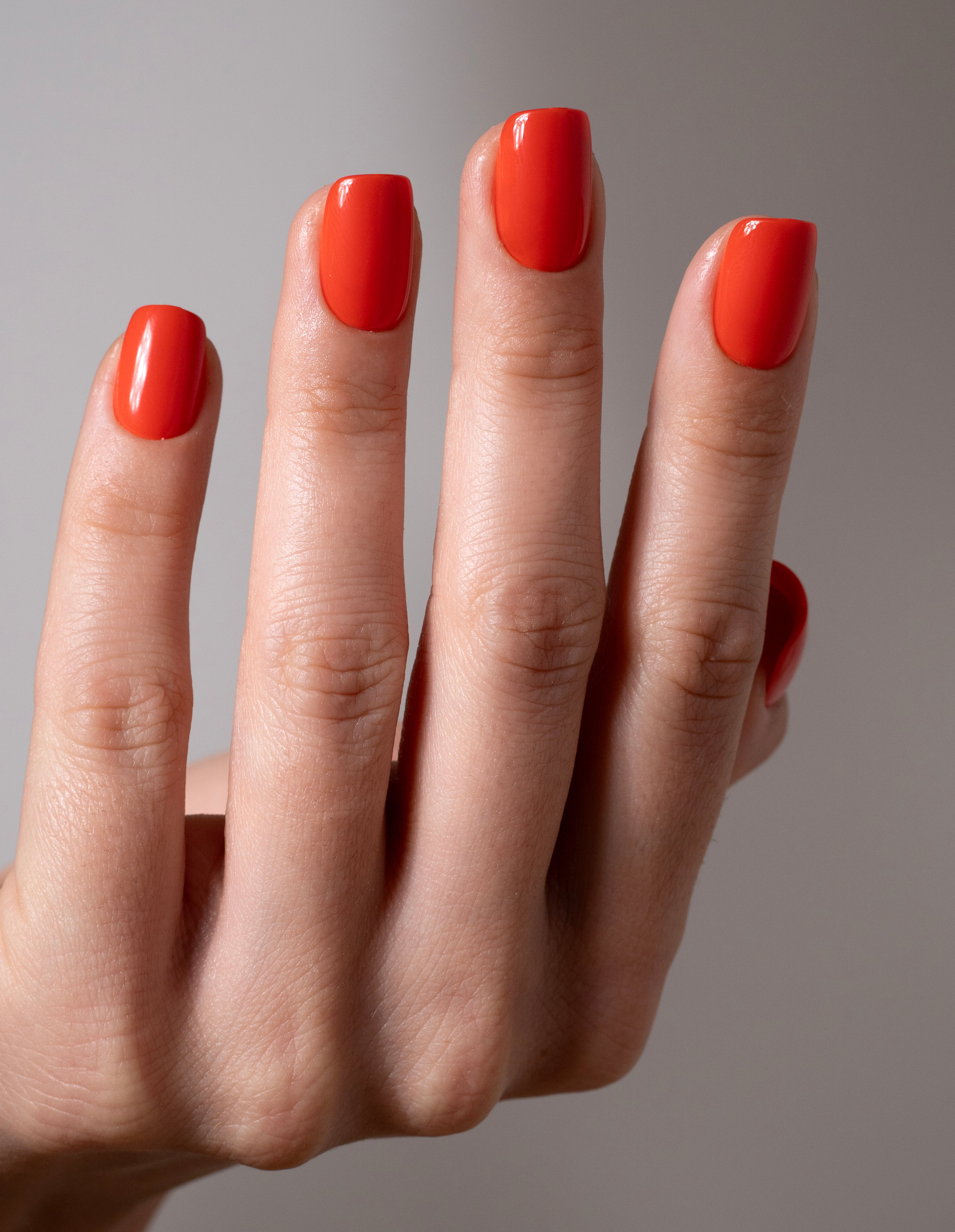 miss-sophie-s-lipstick-red-press-on-nails-kurz-quadratisch-klassisches-rot-press image 3