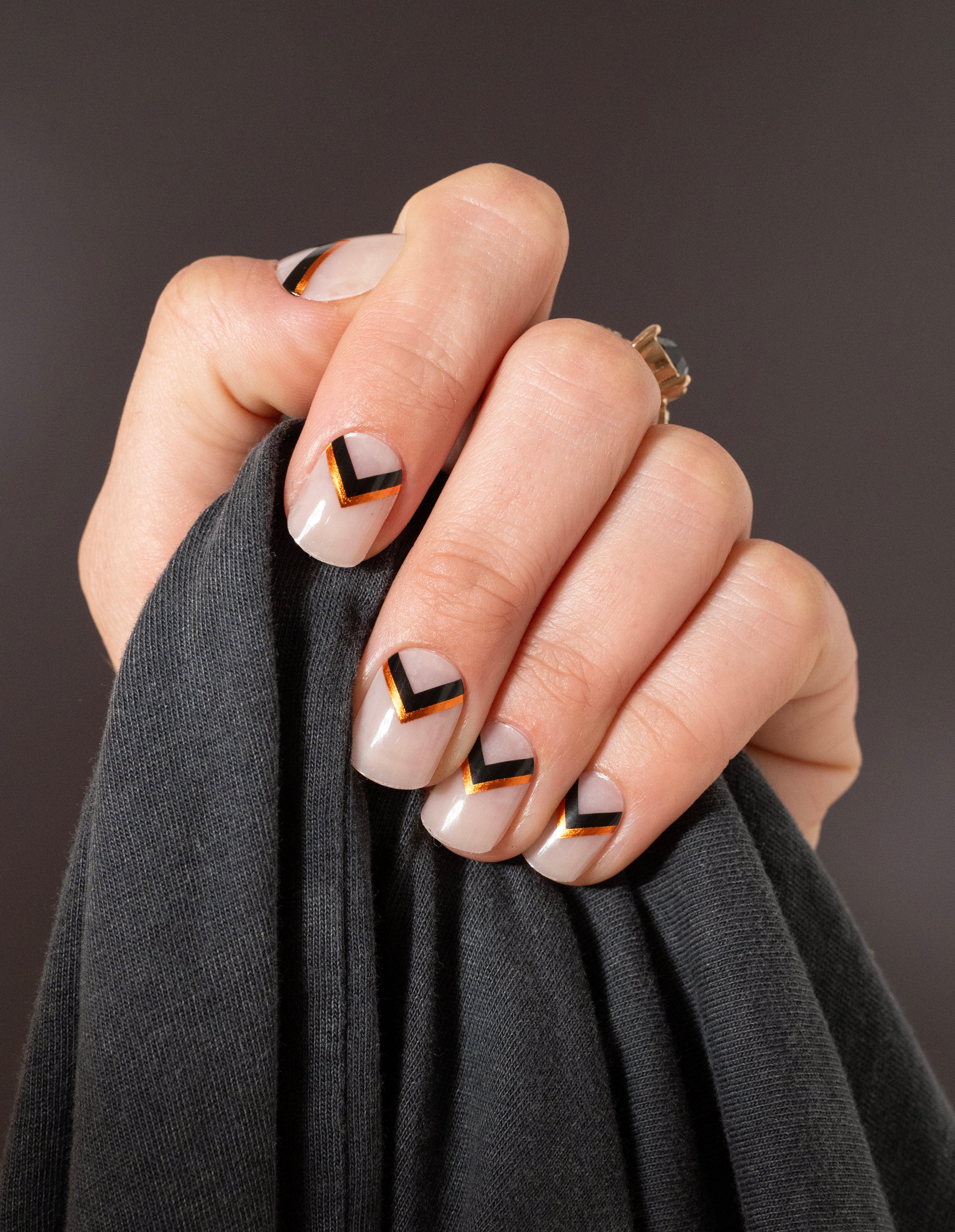 miss-sophie-s-little-witch-uv-nagel-wraps-schwarz-orange-chevron-uv-gel-wraps-ha image 3