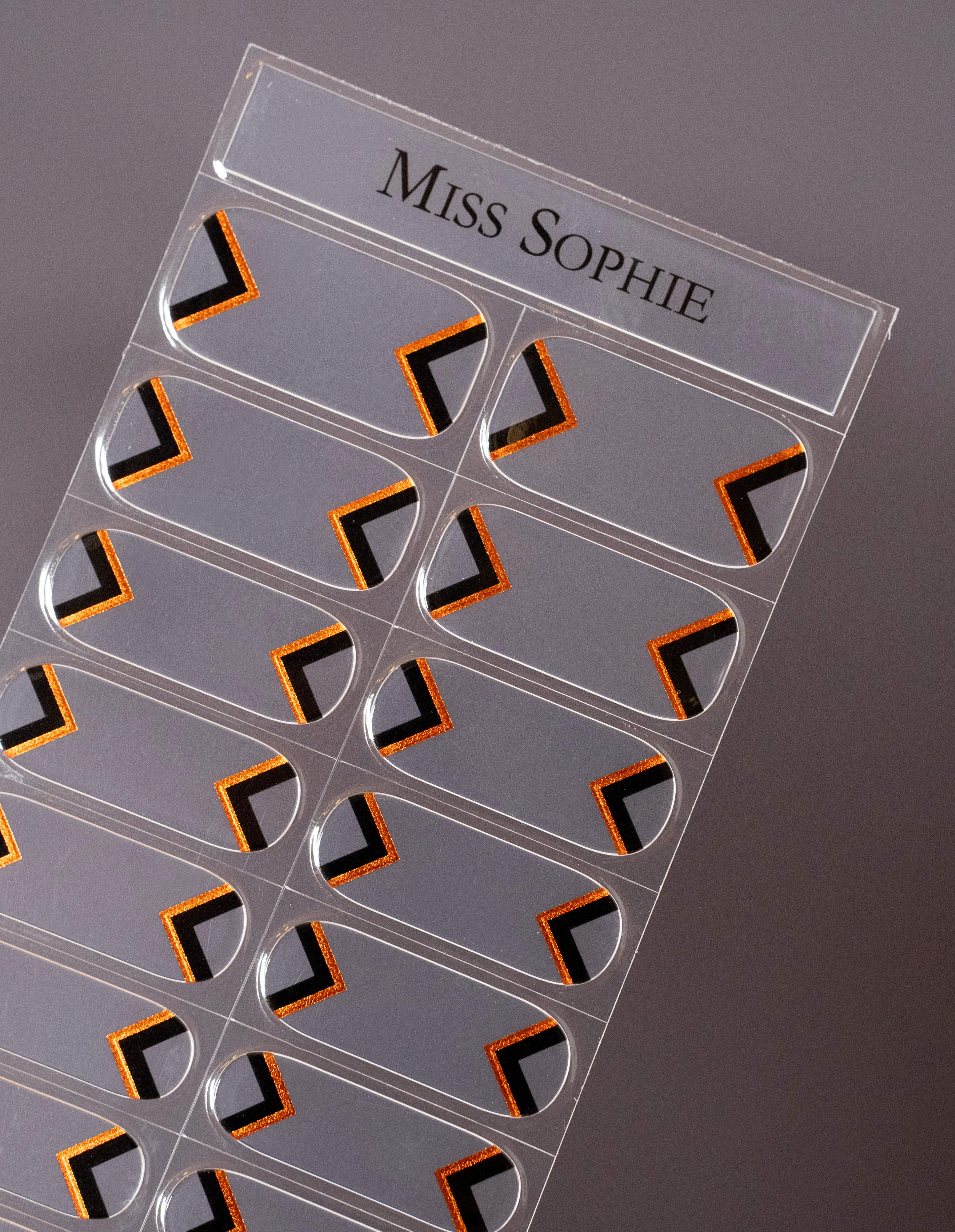 miss-sophie-s-little-witch-uv-nagel-wraps-schwarz-orange-chevron-uv-gel-wraps-ha image 4