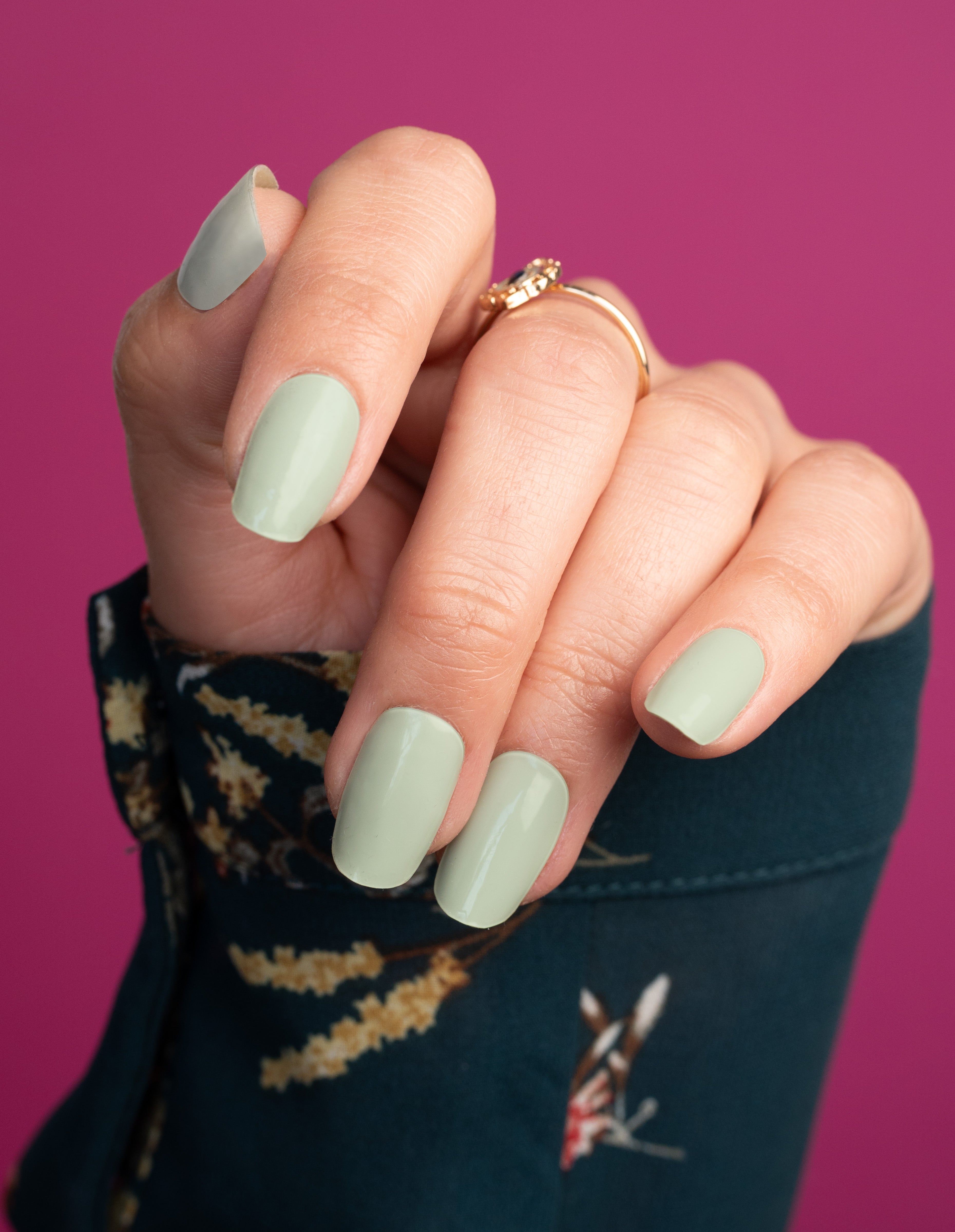 miss-sophie-s-matcha-love-nagelfolien-sanftes-gr-n-solid-style-m-dchen-m-nchen-k image 3