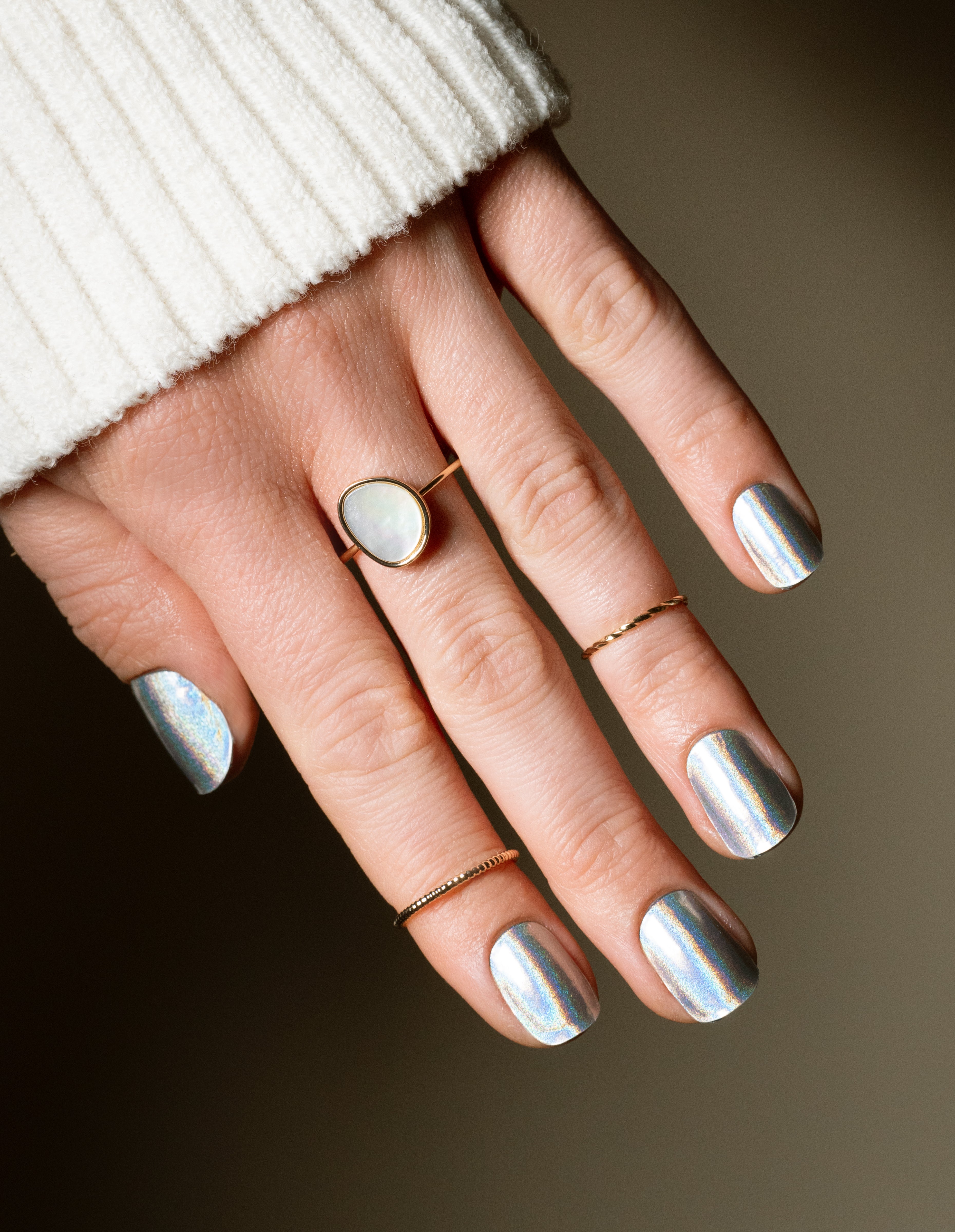 miss-sophie-s-moonstone-uv-gel-nail-wraps-metallic-schimmernde-uv-nagelfolien-mi image 4