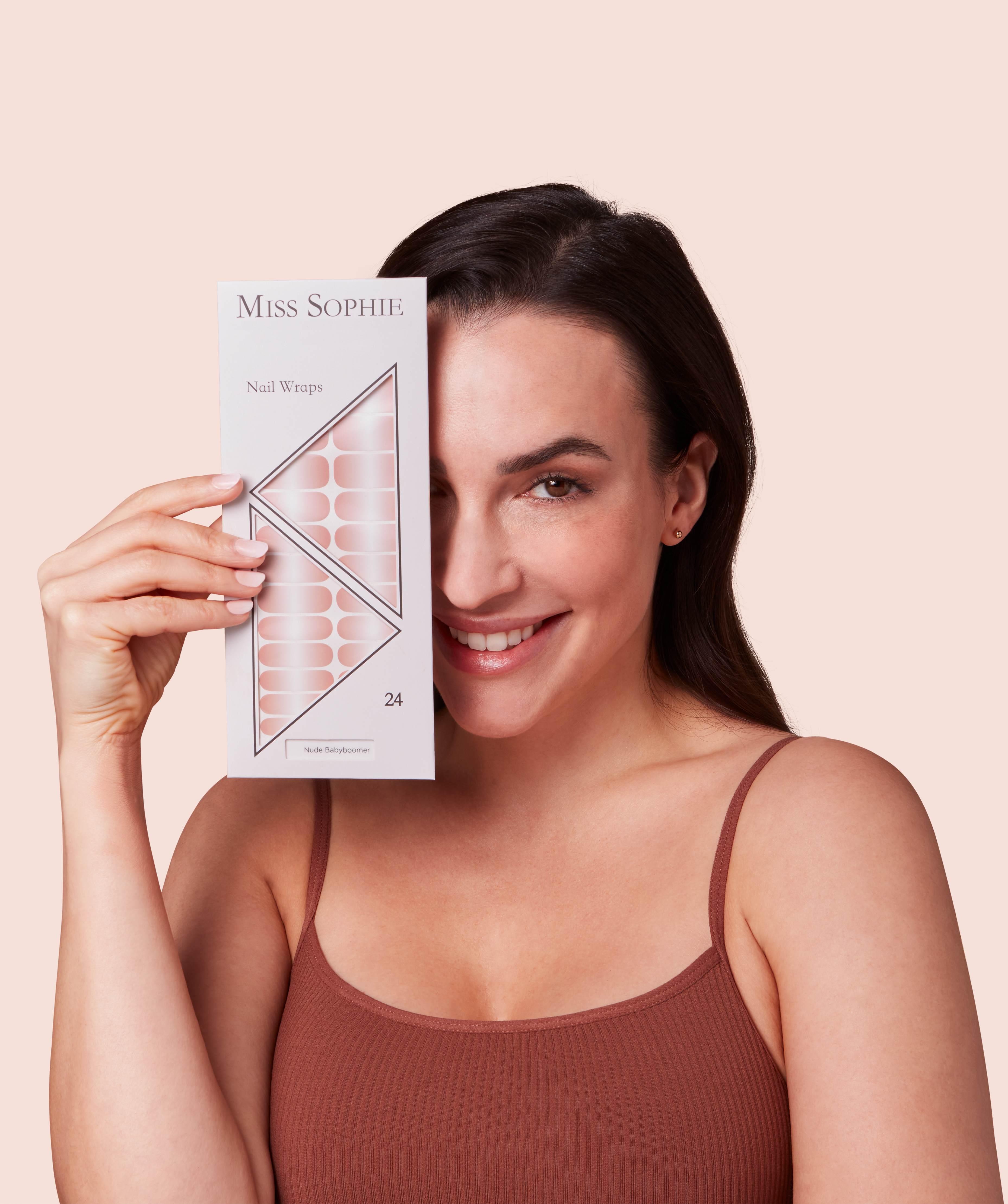 miss-sophie-s-nude-babyboomer-nagelfolien-farbverlauf-von-beige-zu-wei-optisch-n image 3