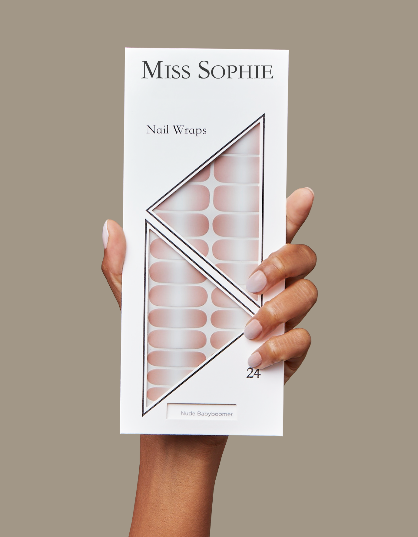 miss-sophie-s-nude-babyboomer-nagelfolien-farbverlauf-von-beige-zu-wei-optisch-n image 4