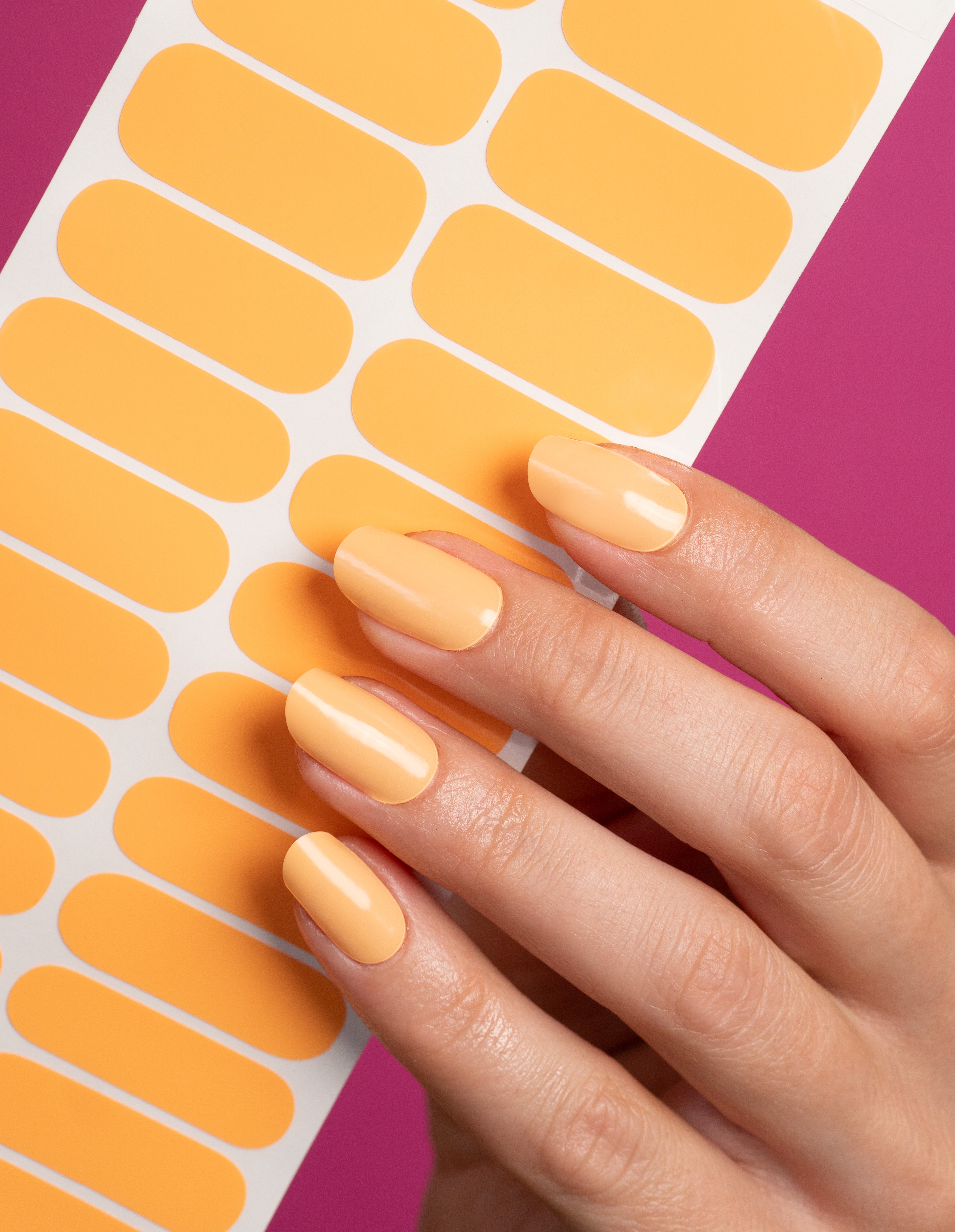 miss-sophie-s-orange-peel-uv-uv-nail-wraps-in-leuchtendem-orange-solid-finish-m- image 3