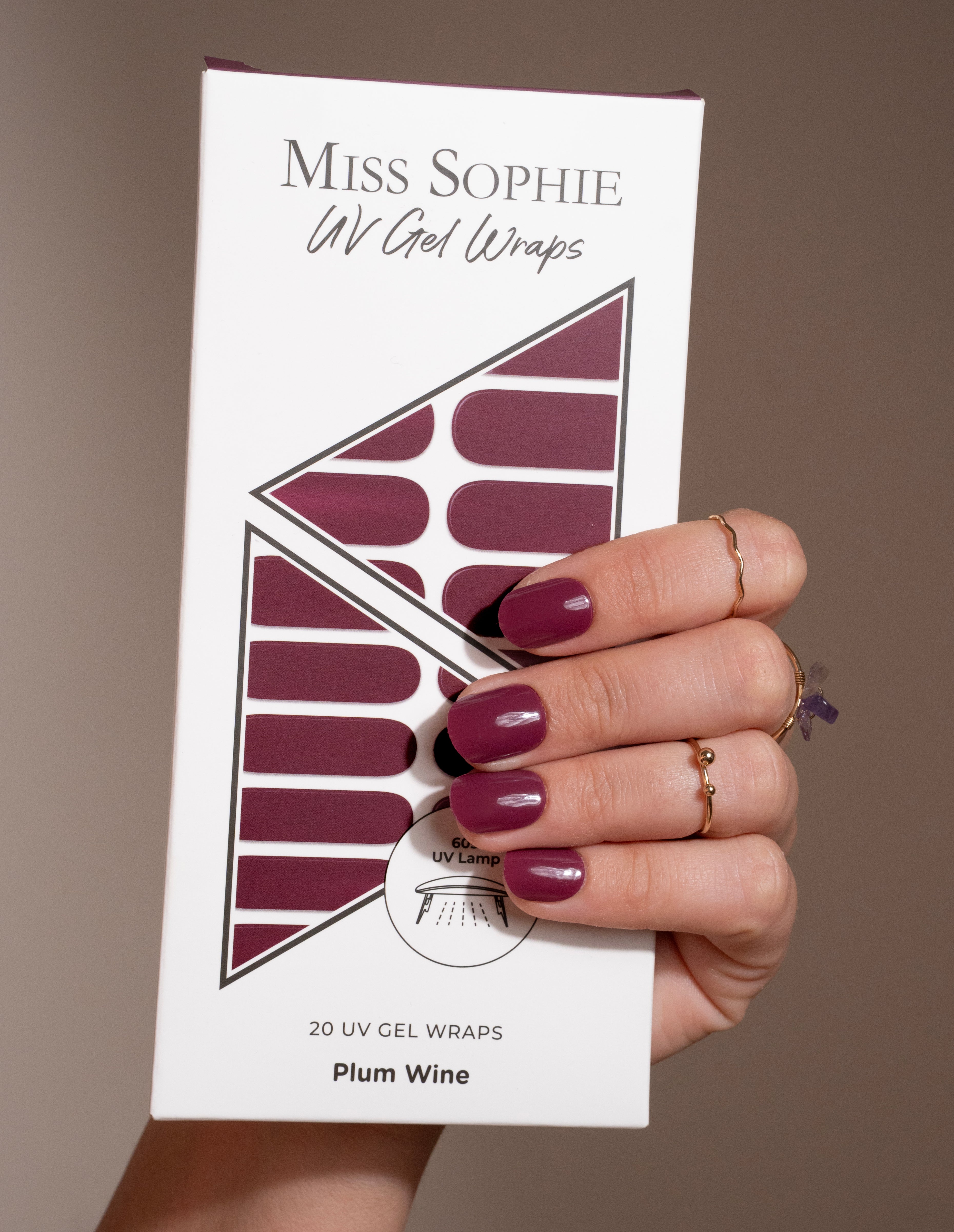 miss-sophie-s-plum-wine-uv-gel-wraps-sattes-beeren-plum-in-uv-gel-optik image 5