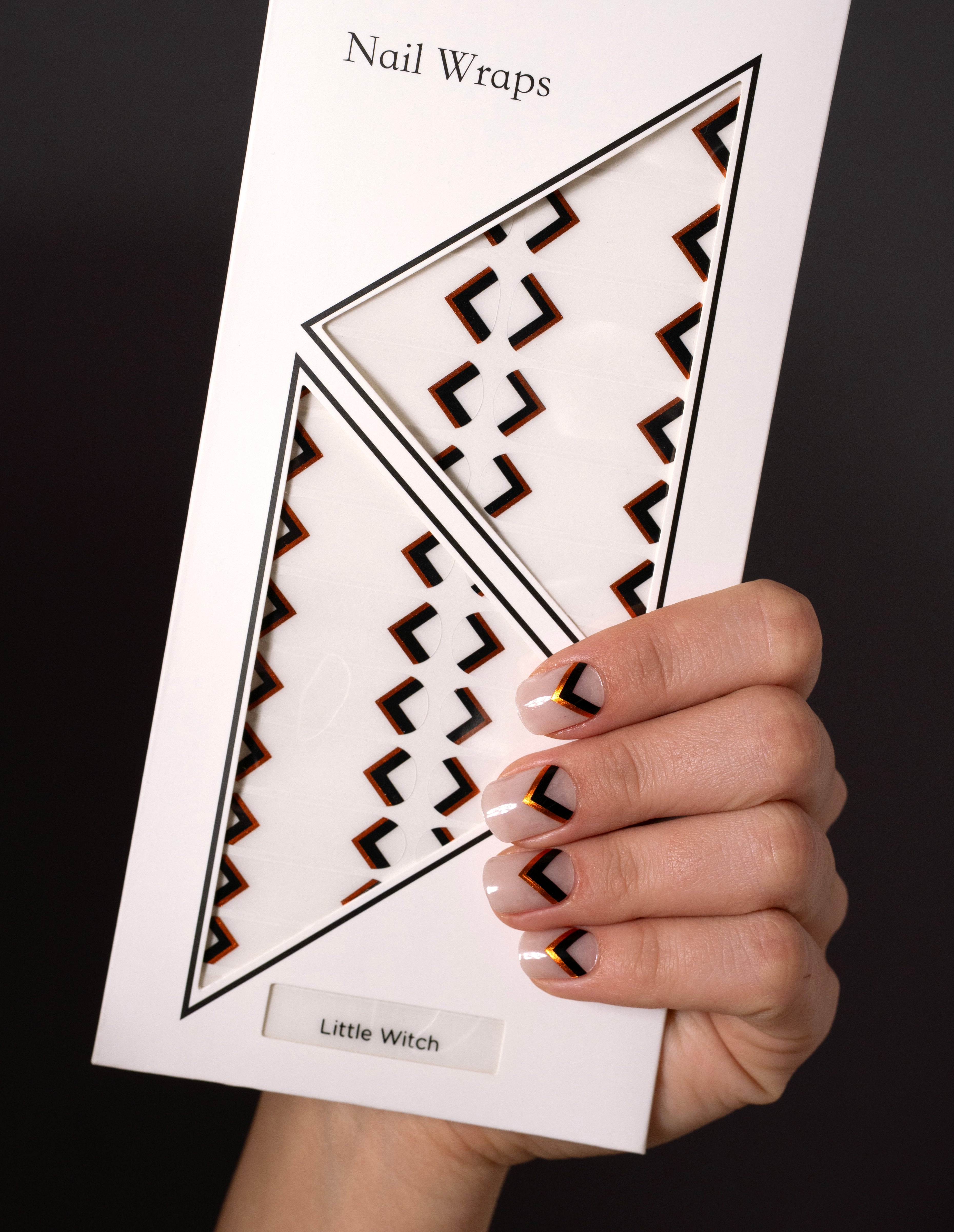 miss-sophie-s-little-witch-nagelfolien-halloween-chevron-design-in-schwarz-orang image 4