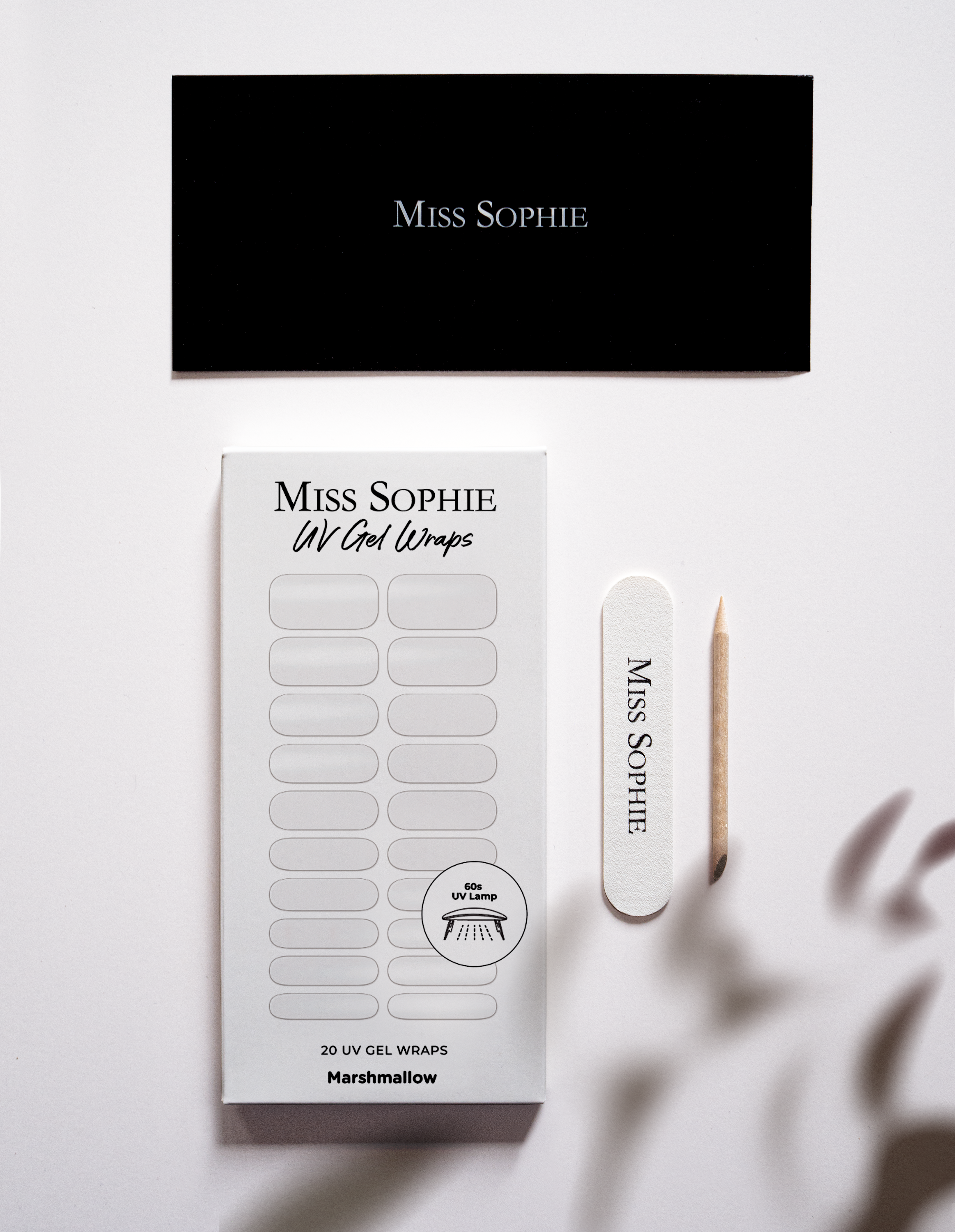 miss-sophie-s-marshmallow-uv-gel-nagelfolien-reines-wei-deckender-solid-look image 4