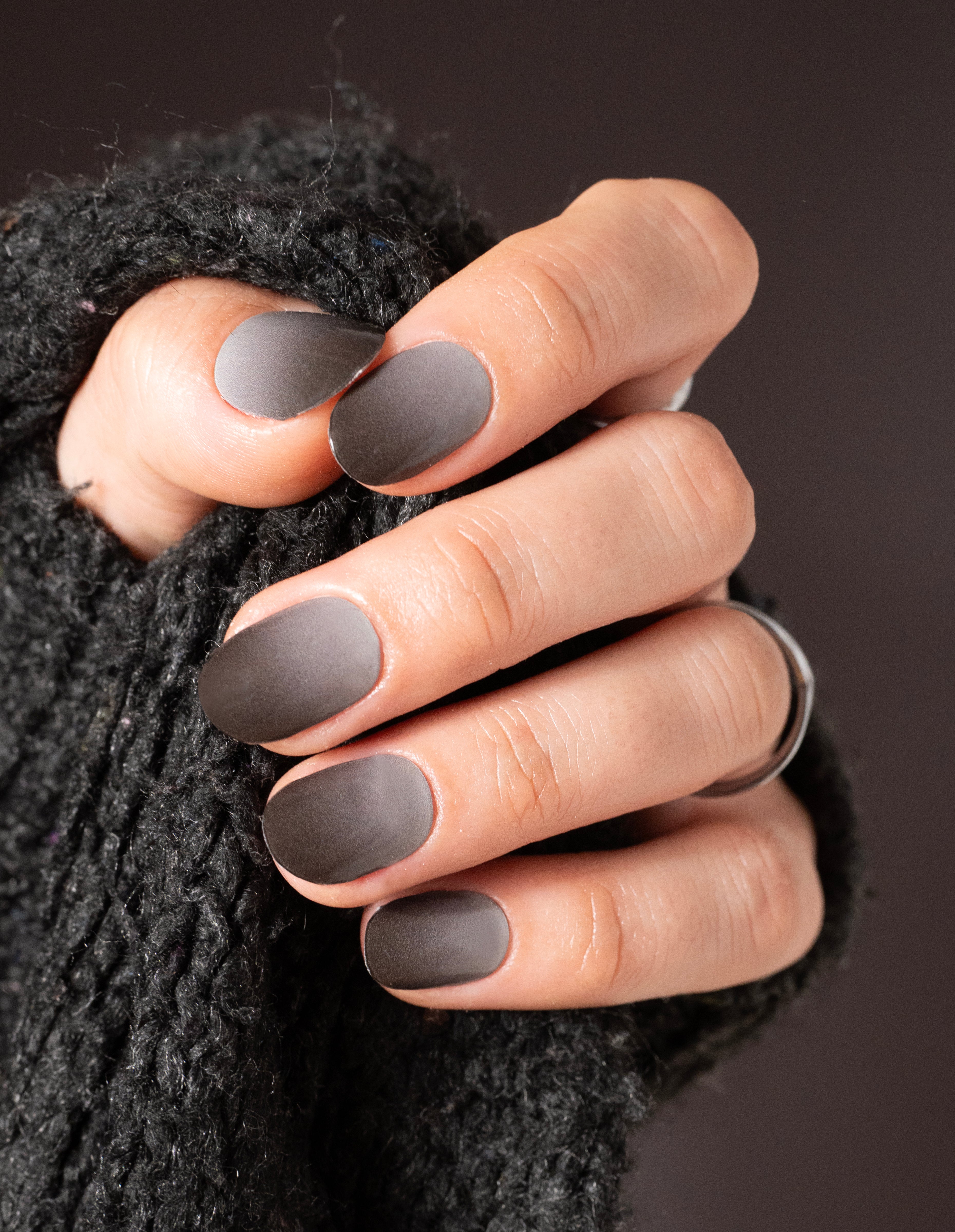miss-sophie-s-werewolf-nagelfolien-grau-schwarz-verlauf-halloween-kollektion image 2